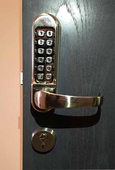digital lock locksmith london 